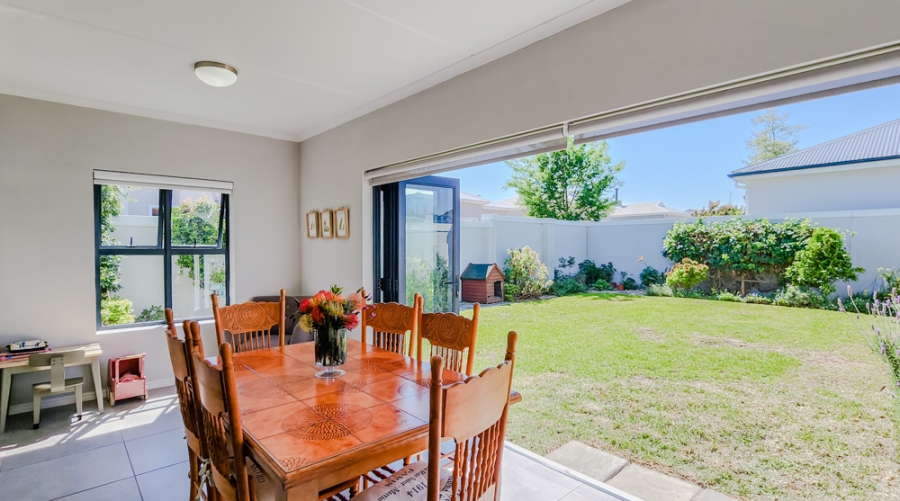 To Let 3 Bedroom Property for Rent in Protea Heights Western Cape